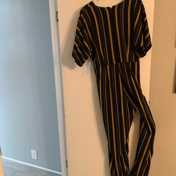Jumpsuit - Picture 2 of 3